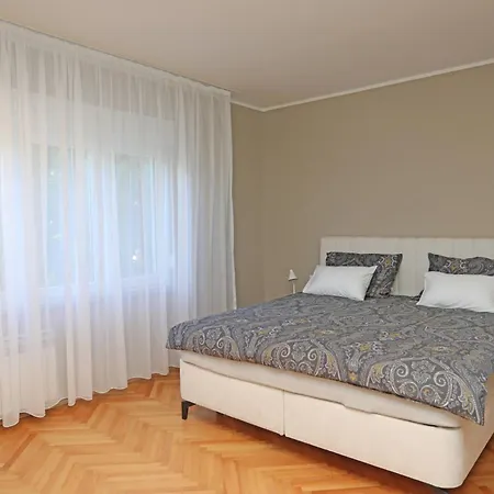 Manu1 Apartament Pula